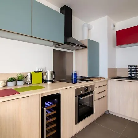 A059-new With South Facing - Terrace-near The Apartmán *